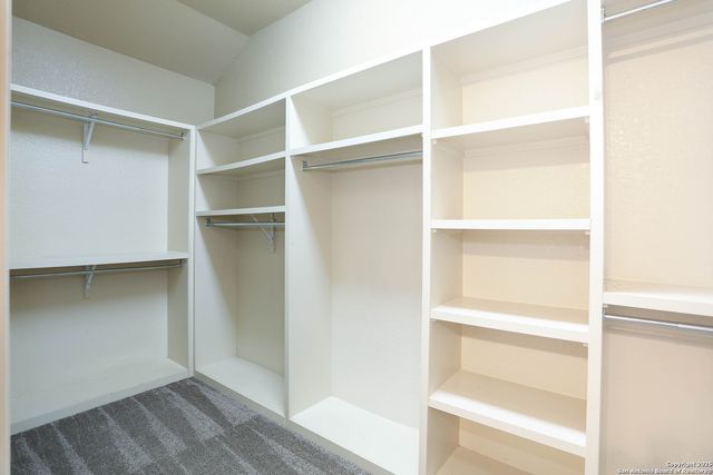 5102 THYMUS DR, San Antonio, TX 78245
