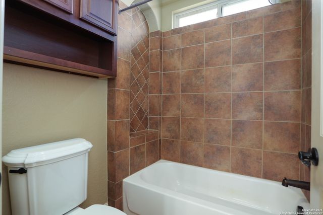 5102 THYMUS DR, San Antonio, TX 78245