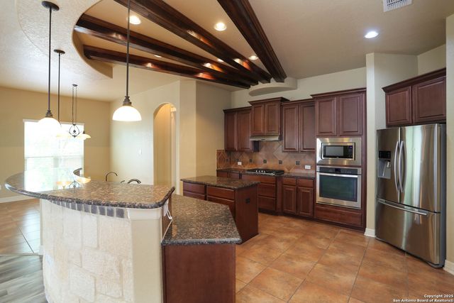 5102 THYMUS DR, San Antonio, TX 78245