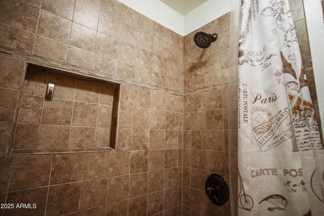 919 W LODGE Drive, Tempe, AZ 85283