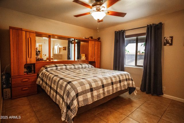 919 W LODGE Drive, Tempe, AZ 85283