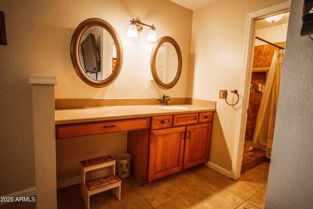 919 W LODGE Drive, Tempe, AZ 85283