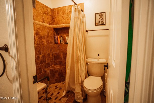 919 W LODGE Drive, Tempe, AZ 85283