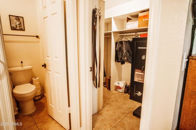 919 W LODGE Drive, Tempe, AZ 85283