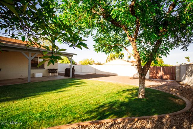 919 W LODGE Drive, Tempe, AZ 85283