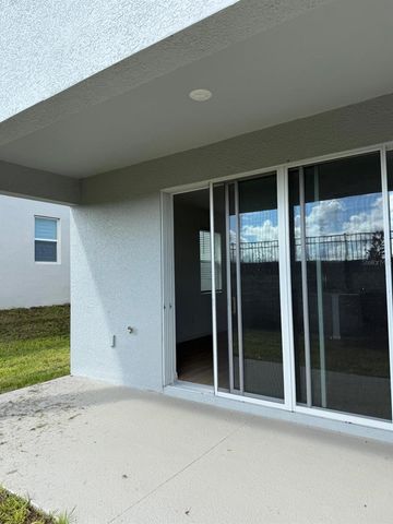 2582 OLYMPIC DR, Davenport, FL 33837