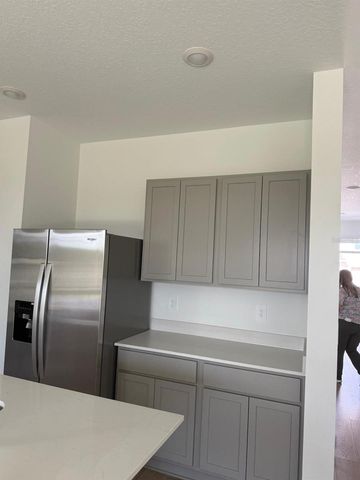 2582 OLYMPIC DR, Davenport, FL 33837