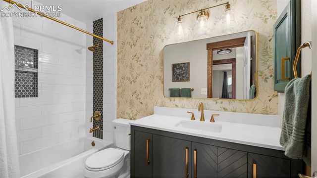 15390 Paddington Circle, Colorado Springs, CO 80921