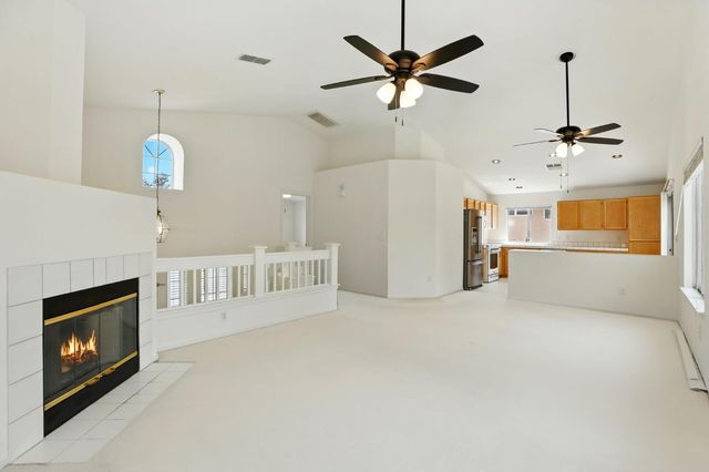 9510 Village Tree Dr, Elk Grove, CA 95758