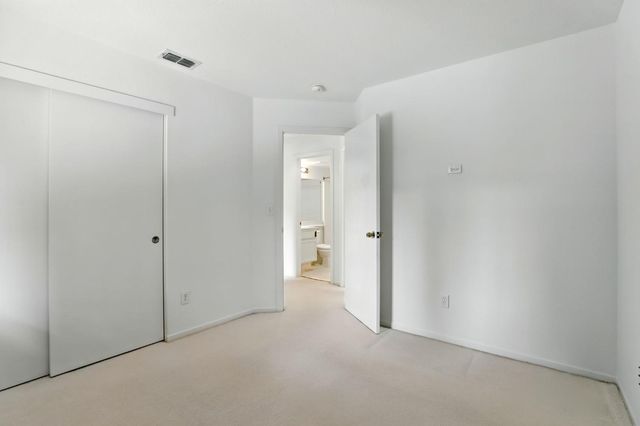 9510 Village Tree Dr, Elk Grove, CA 95758