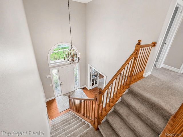 26321 Daria Circle E, Lyon Charter Township, MI 48178