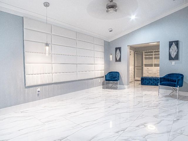 6814 N GLEN AVENUE, Tampa, FL 33614