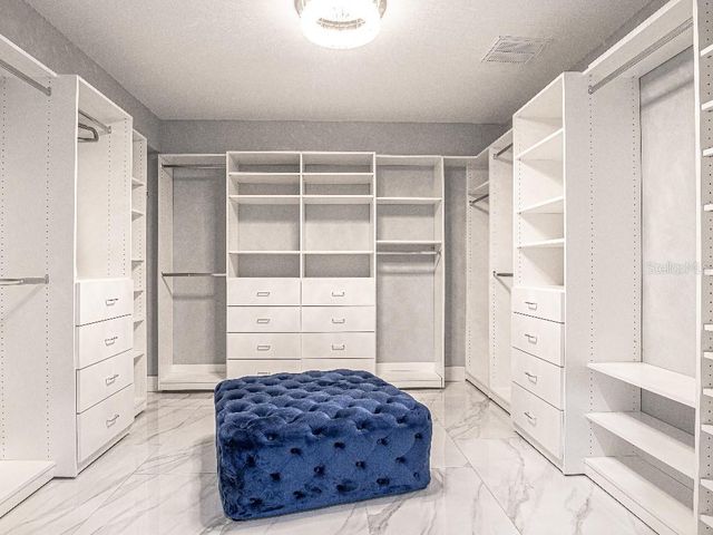 6814 N GLEN AVENUE, Tampa, FL 33614