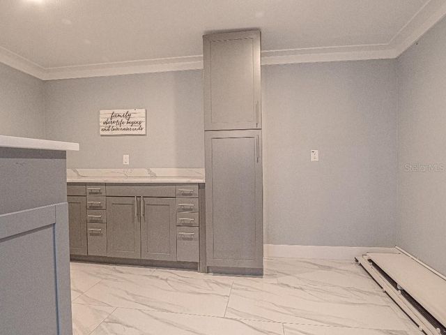 6814 N GLEN AVENUE, Tampa, FL 33614