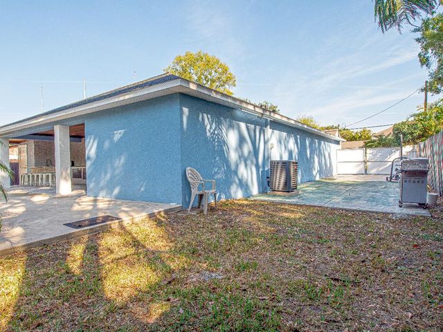6814 N GLEN AVENUE, Tampa, FL 33614