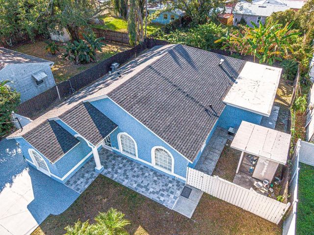 6814 N GLEN AVENUE, Tampa, FL 33614