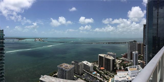 1300 Brickell Bay Dr, Miami, FL 33131