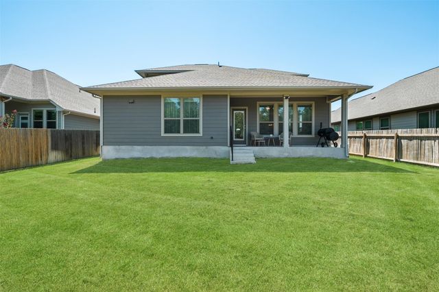 211 Brookside ST, Hutto, TX 78634