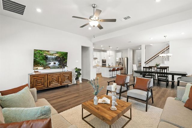 211 Brookside ST, Hutto, TX 78634