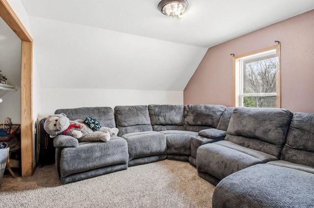 324 E 6th Avenue, Stanley, WI 54768