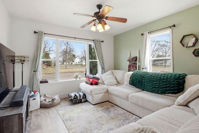 324 E 6th Avenue, Stanley, WI 54768