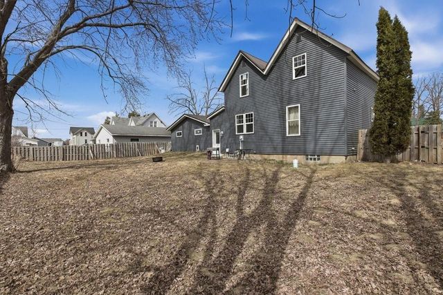 324 E 6th Avenue, Stanley, WI 54768