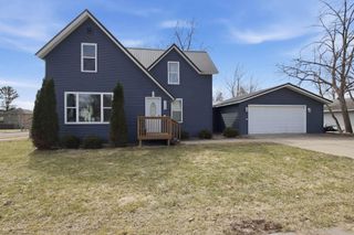 324 E 6th Avenue, Stanley, WI 54768