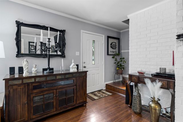 4 Spring Valley Cir, Longview, TX 75605