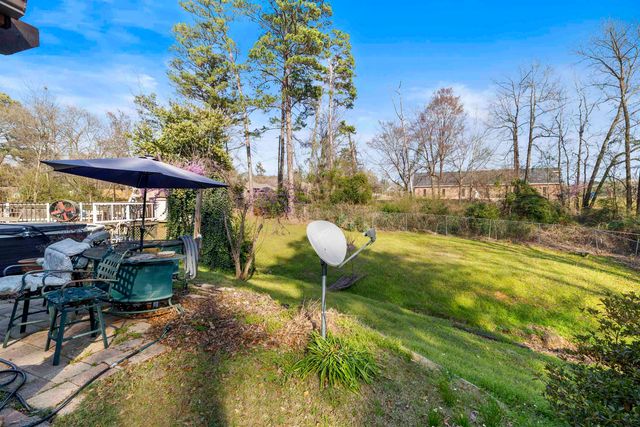 4 Spring Valley Cir, Longview, TX 75605