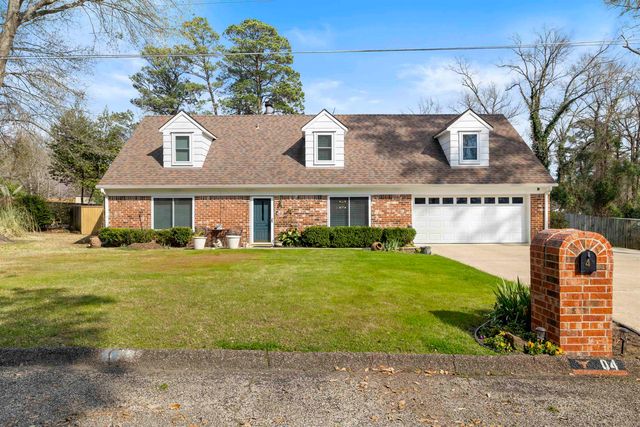 4 Spring Valley Cir, Longview, TX 75605