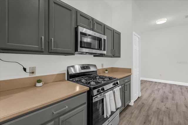 103 CRESCENT MOON DRIVE, Groveland, FL 34736