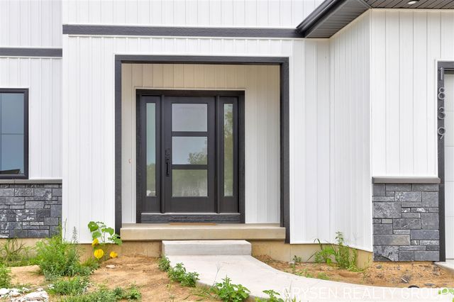1839 Stratford Lane, Grand Rapids, MI 49534