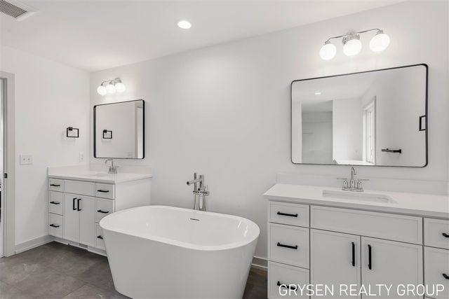 1839 Stratford Lane, Grand Rapids, MI 49534