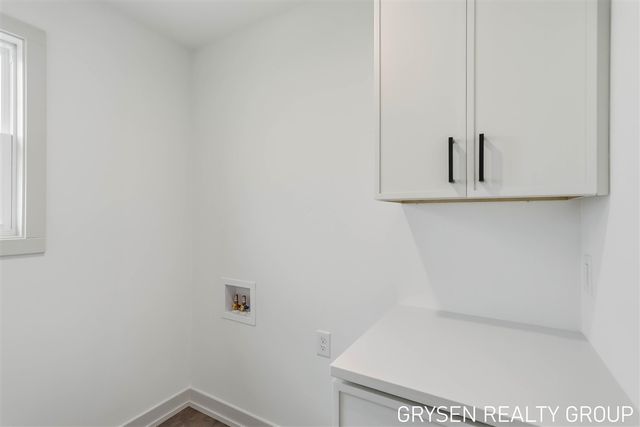 1839 Stratford Lane, Grand Rapids, MI 49534