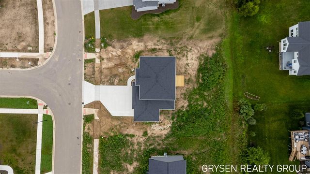 1839 Stratford Lane, Grand Rapids, MI 49534