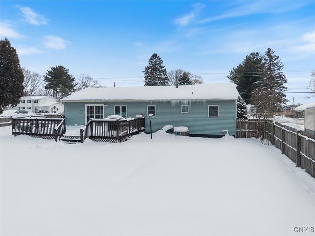 5793 West Pine Grove Road, Cicero, NY 13039