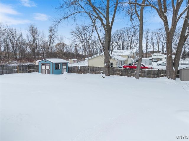 5793 West Pine Grove Road, Cicero, NY 13039