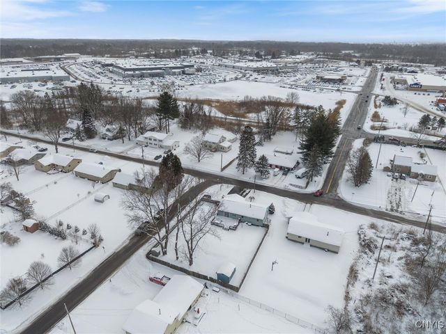 5793 West Pine Grove Road, Cicero, NY 13039