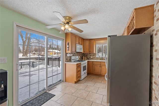 5793 West Pine Grove Road, Cicero, NY 13039