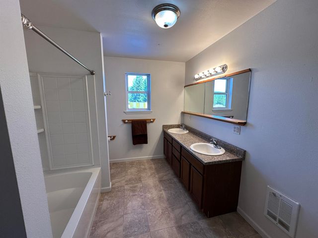 1496 U Hwy 20 East Hwy, Colville, WA 99114