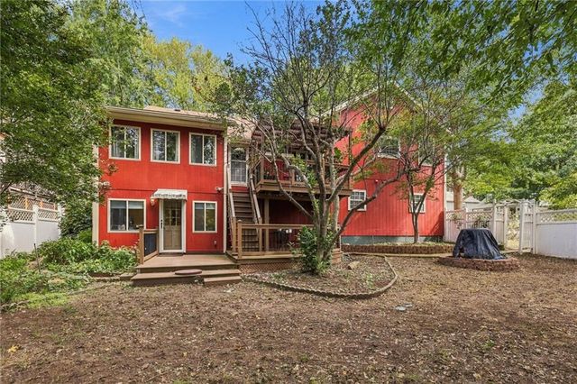 416 SE Brownfield Drive, Lee's Summit, MO 64063