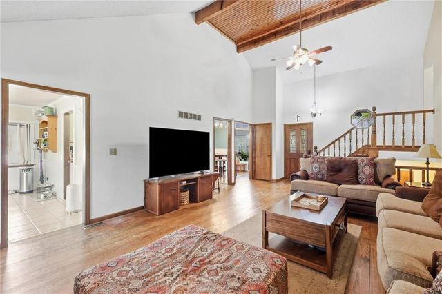 416 SE Brownfield Drive, Lee's Summit, MO 64063