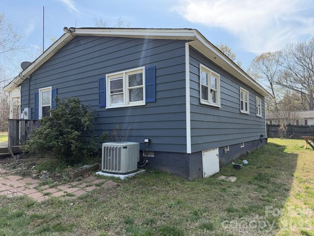 183 Pebble Drive, Mooresboro, NC 28114