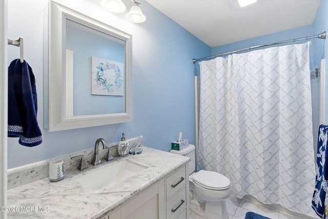 17 Country Woods Drive, New Egypt, NJ 08533