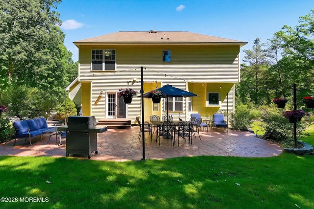 17 Country Woods Drive, New Egypt, NJ 08533