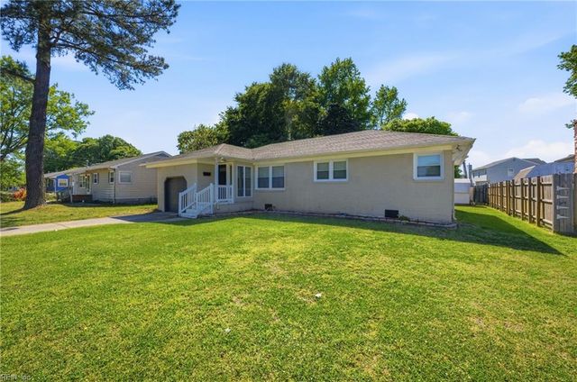 2802 Bending Oak DR, Hampton, VA 23666