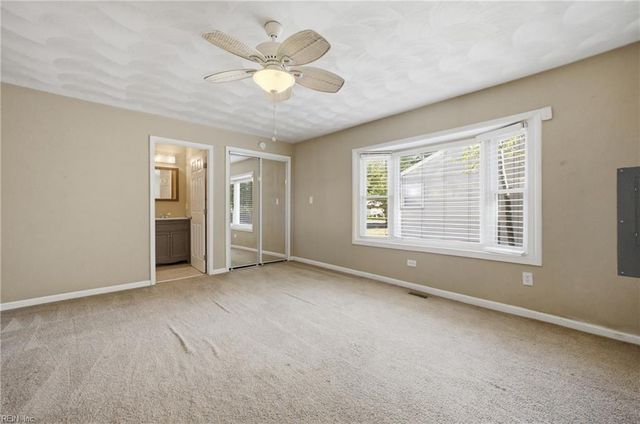 2802 Bending Oak DR, Hampton, VA 23666