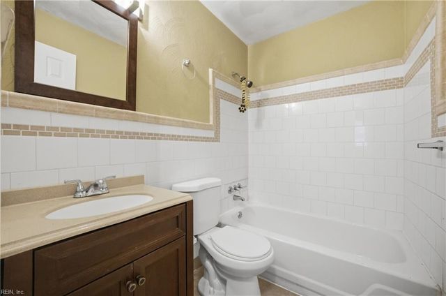 2802 Bending Oak DR, Hampton, VA 23666