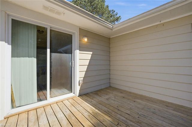 2802 Bending Oak DR, Hampton, VA 23666