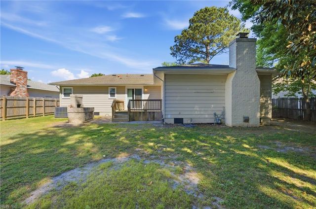 2802 Bending Oak DR, Hampton, VA 23666